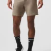 7" Conquer React Performance Short - Gravel