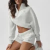 Accolade Short - White Heather