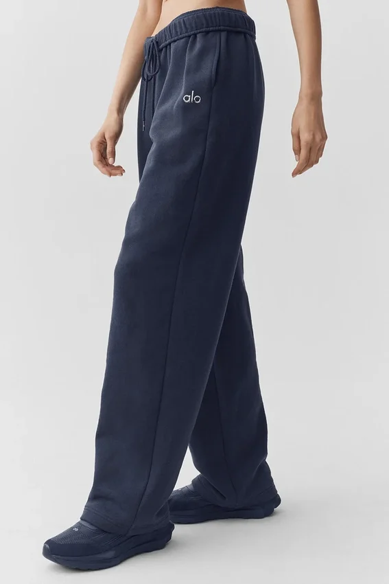 Accolade Straight Leg Sweatpant - Navy