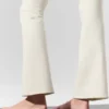 Airbrush High-Waist 7/8 Bootcut Legging - Ivory