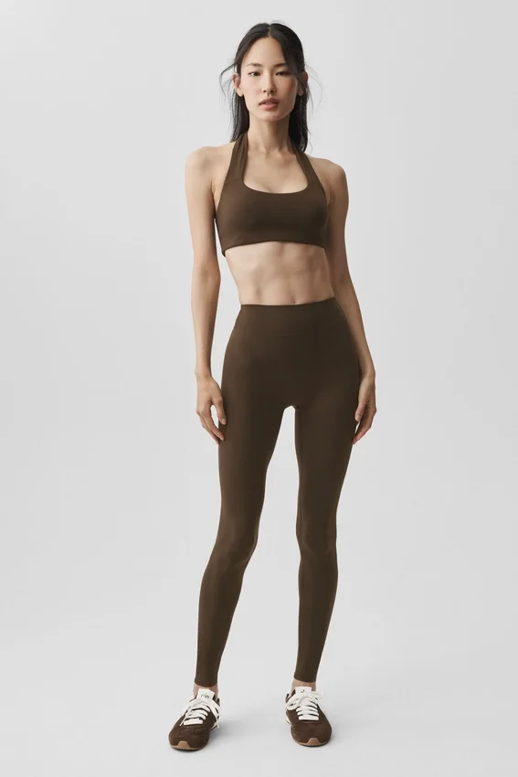 Alo Softsculpt Feel the Heat Halter Bra - Espresso