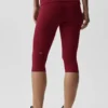Alo Softsculpt Low-Rise Foldover Capri - Summer Romance Red