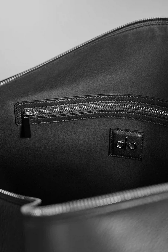 Alo Voyage Duffle - Black Leather