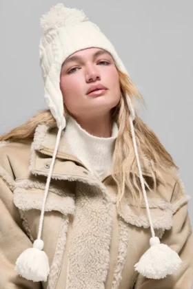 Cable Knit Winter Bliss Earflap Beanie – Ivory