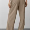 High-Waist Pursuit Trouser (Regular) - Gravel