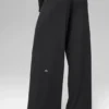 Mid-Rise Dreamlight Straight Pant - Black