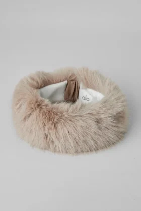 Opulent Faux Fur Wintersun Headband – Oat