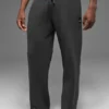Scholar Straight Leg Sweatpant - Anthracite