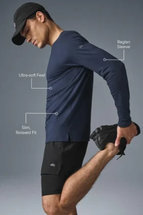 Triumph Long Sleeve Tee – Navy